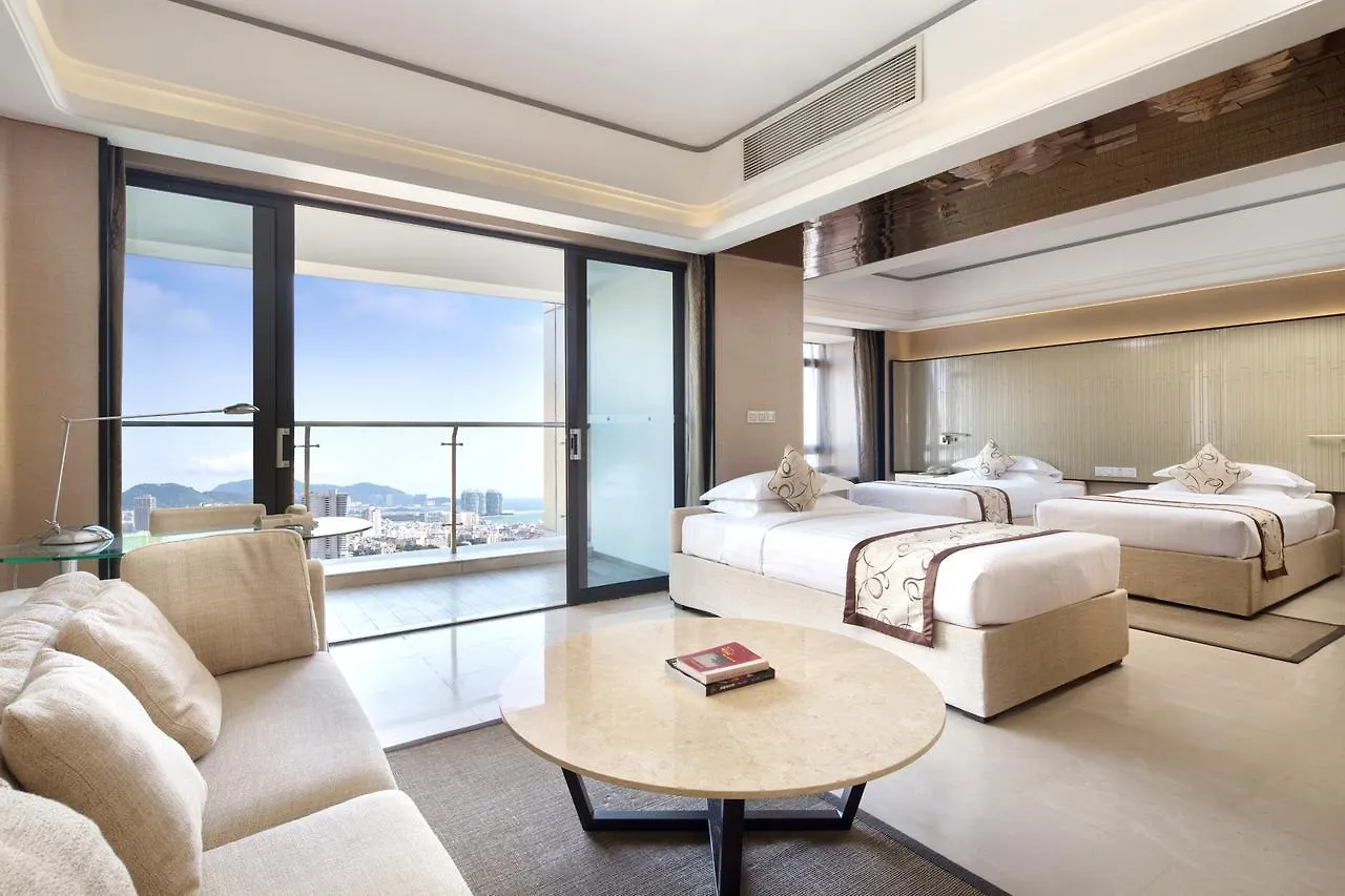 Sanya Ziyue Coniser Hotel 4*,