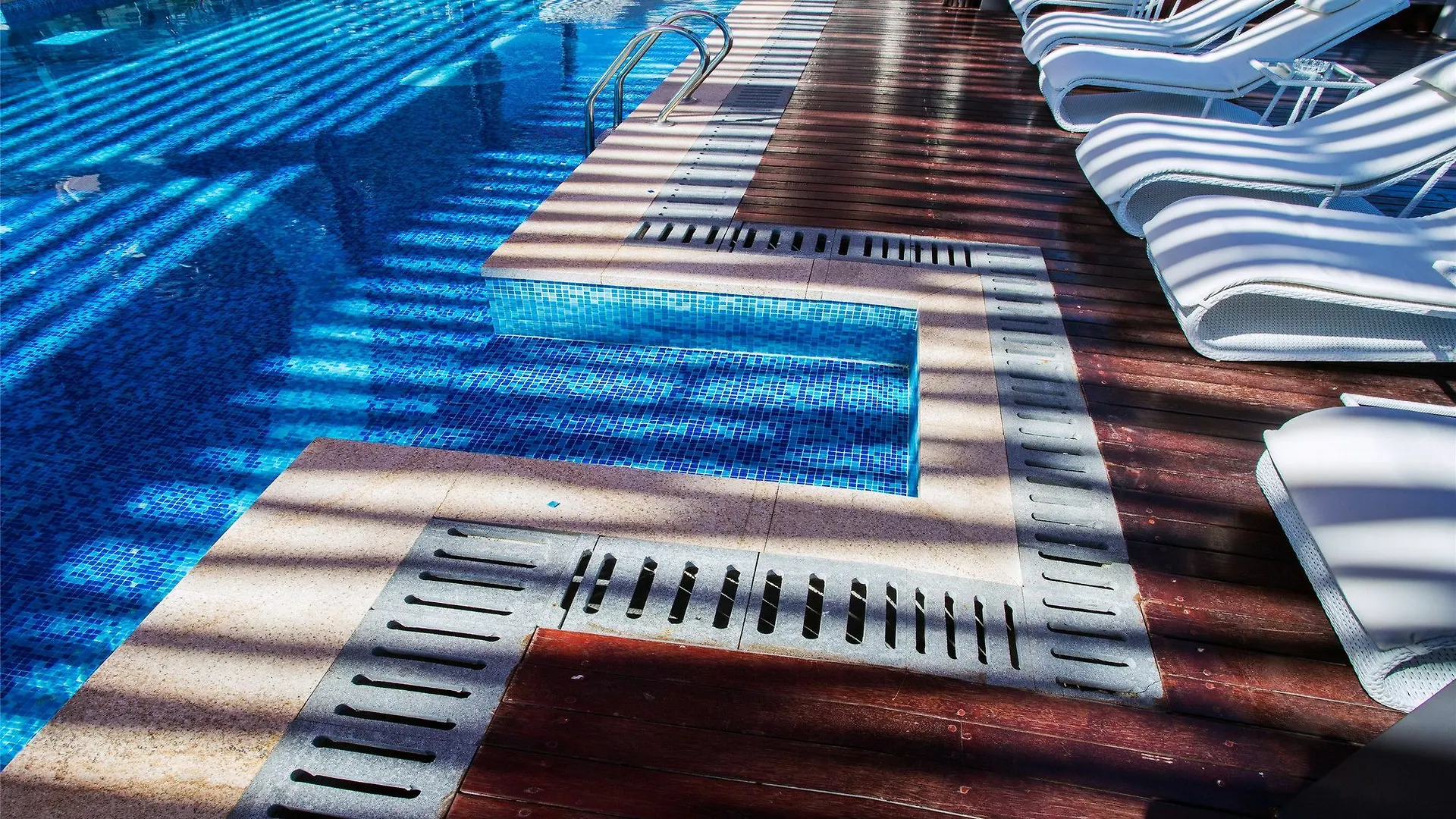 Sanya Ziyue Coniser Hotel